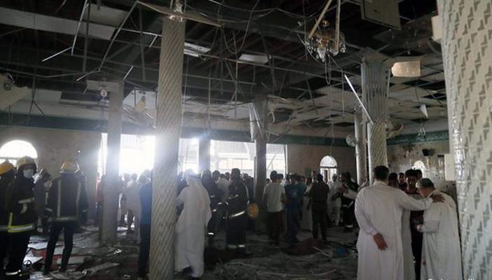 مقتل 30 شخصًا في هجوم انتحاري على مسجد شيعي بالسعودية