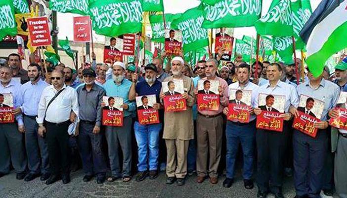 بالفيديو.. رائد صلاح: أمنية حياتي أصلي خلف مرسي