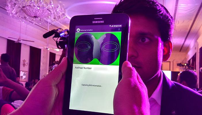 “سامسونج” تطرح هاتف Galaxy Tab Iris يمسح قزحية العين في الهند