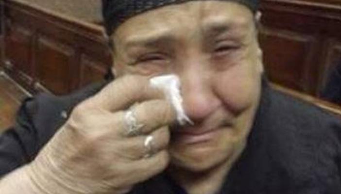 بالفيديو.. إعلام السيسي ينقسم حول قضية تجريد مسيحية من ملابسها