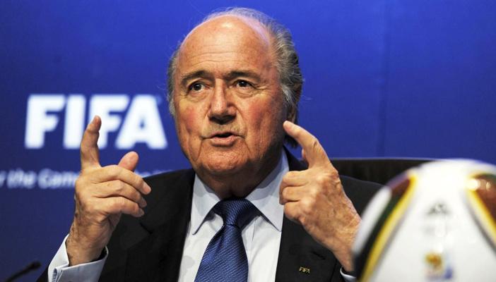 فيفا: بلاتر خارج الشبهات في مونديال قطر