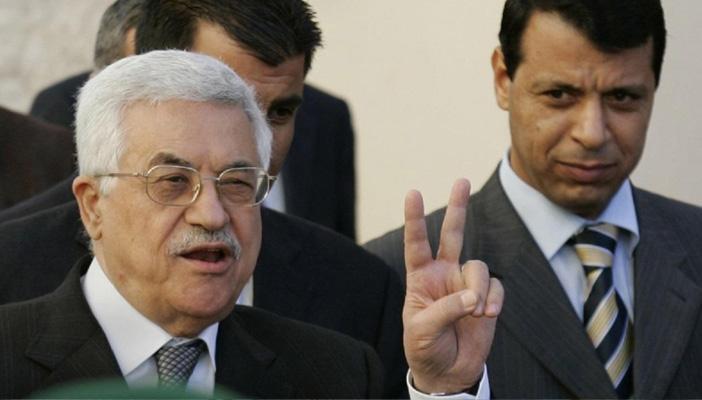 “ميدل ايست آي”: خطة إماراتية مصرية أردنية للإطاحة بعباس لصالح دحلان