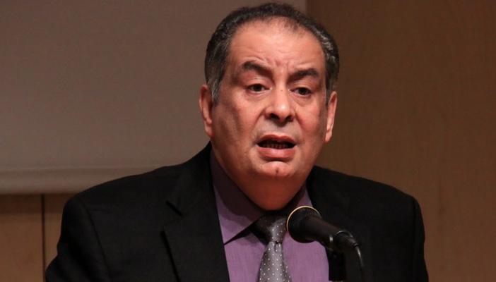 الروائي زيدان: الفاسدون أحرار والشَباب مسجون.. خسارة يا مصر