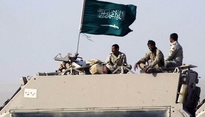 مقتل اثنين وإصابة 5 آخرين جراء مقذوفات عسكرية من داخل اليمن