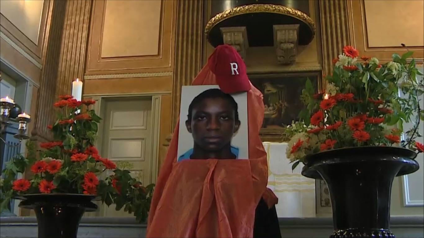 كنيسة باولي تقيم جنازة لألماني قاتل بصفوف تنظيم الدولة في مدينة الرقة