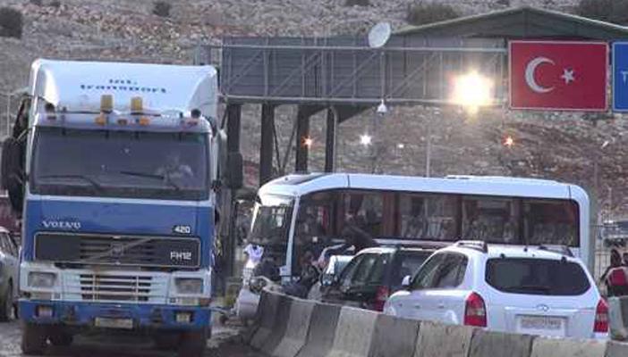 بالفيديو.. شاحنات أسلحة لسوريا تزيد حالة الجدل بتركيا