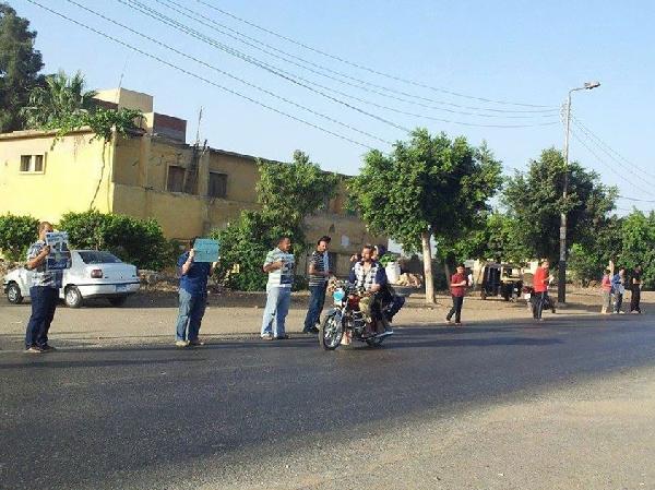 وقفة لأهالي “شبلنجة” ببنها احتفالا بمقاطعة انتخابات العسكر