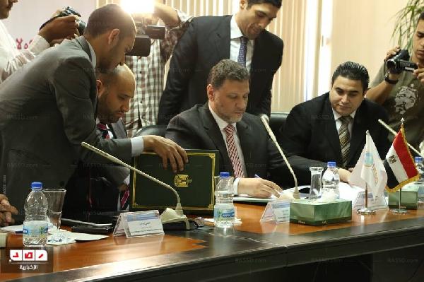 ياسين يوقع بروتوكول تعاون مع المنظمات الطلابية “افيسو”