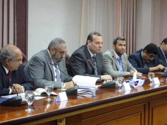 صالح :تنويع مصادر الطاقة وتوفير مصادر جديدة لتشغيل المصانع