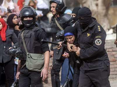 تحرير فتاة من قبضة قوات الانقلاب بطنطا