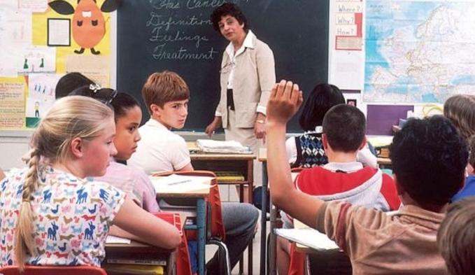 جائزة “إرهابي المستقبل” تثير الجدل في أميركا وتوقف مقدمتها عن العمل