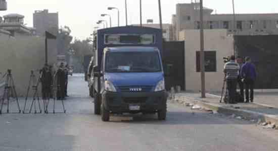 أمن الانقلاب يعتدي على معتقلي سجن دمو بعد هتافهم أثناء الترحيلات