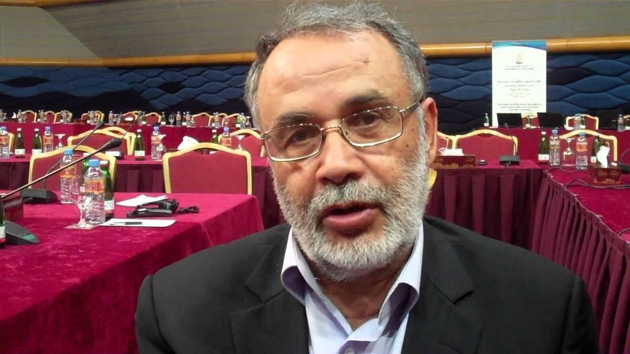 هل يعقل أن يتكلم مثل هؤلاء على المستوى الجامعي؟