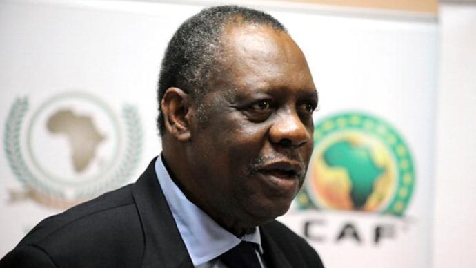 نشطاء بعد تولى حياتو رئاسة الفيفا: مرتضى يمسك “الكاف”