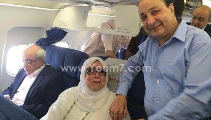 “فيس بوك” يشتعل ليد الحاجة ياسمين بعد أن تركتها لـ”الأمين”