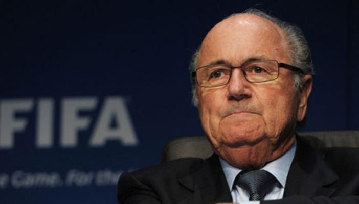 “ديلي ميل” تكشف أسباب استقالة بلاتر