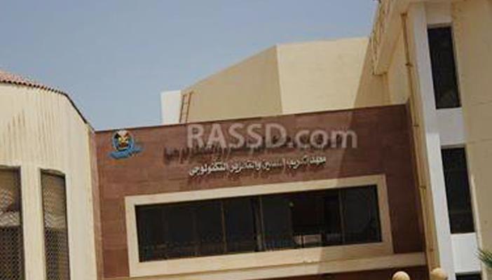 بالصور.. الاهمال والاتربة تكسو مركز استكشاف العلوم بالفيوم