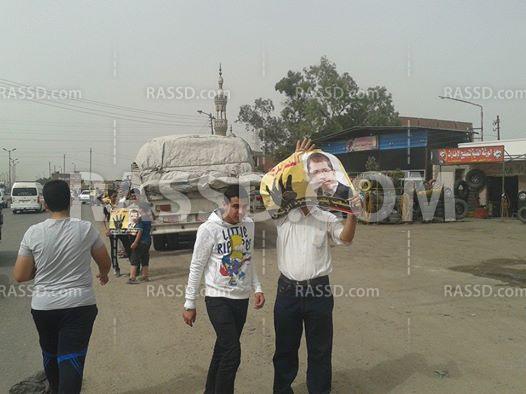 سلاسل بشرية رافضة للانقلاب بالطريق الزراعي بالقليوبية