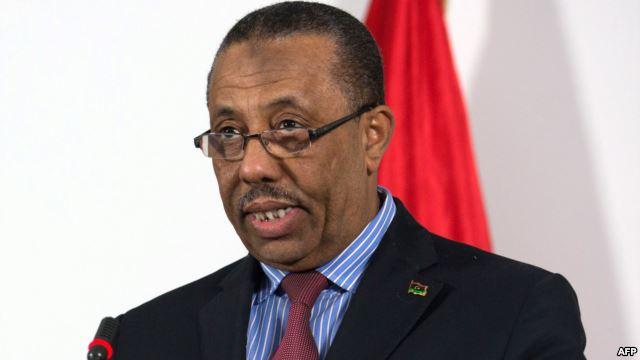 رئيس المخابرات الليبية يتقدم باستقالته..والثني يزور بنغازي