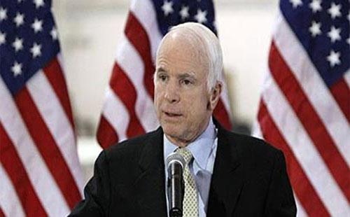 ماكين ينتقد سعي أردوغان لمنع الخمور ودعم الإتجاهات الإسلامية