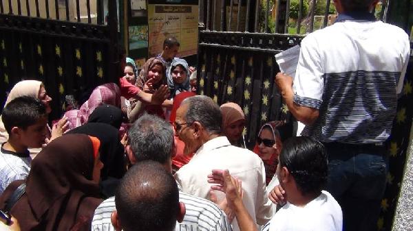 طالبات بني سويف: امتحان العربي ليس في مستوي الطالب المتوسط