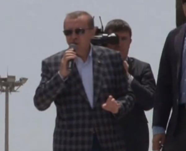 بالفيديو..أردوغان يصف مظاهرات المعارضة “بالتخريب والفوضوية”