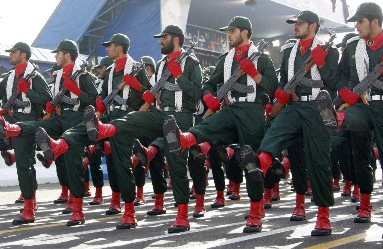طهران تُدرب قوات عسكرية غير إيرانية للتدخل السريع في الخليج العربي