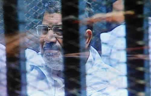 تأجيل محاكمة الرئيس مرسي وآخرين بقضية”الاتحادية”لجلسة الغد