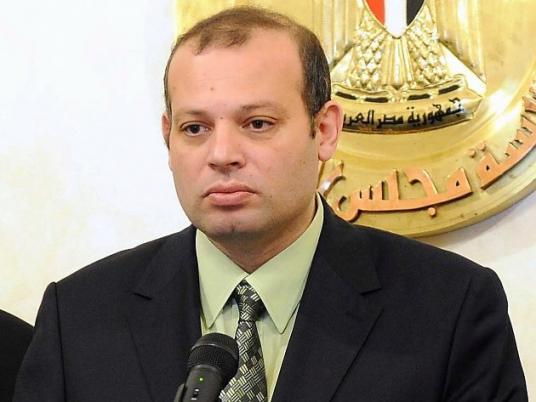 حاتم صالح : الصناعة قاطرة التنمية الاقتصادية