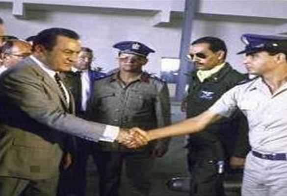 “أسوشيتد برس”: سياسات السيسي عودة لعهد “المخلوع”