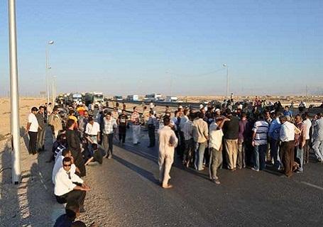 قطع طريق وسط سيناء للإفراج عن السجناء المصريين بإسرائيل