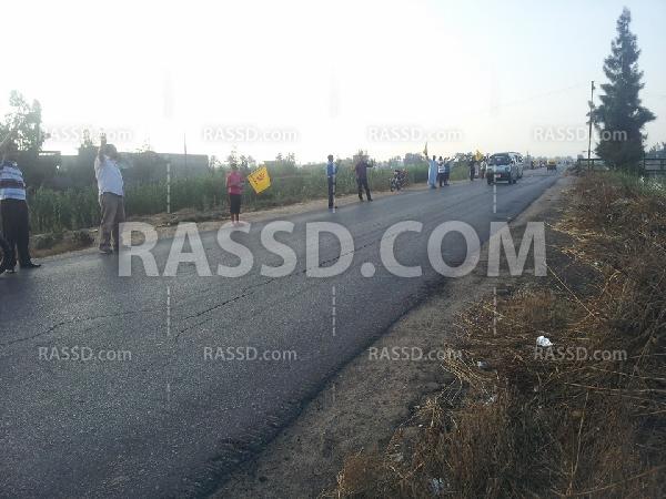 سلسة بشرية بأبو حمص رفضًا للانقلاب العسكري