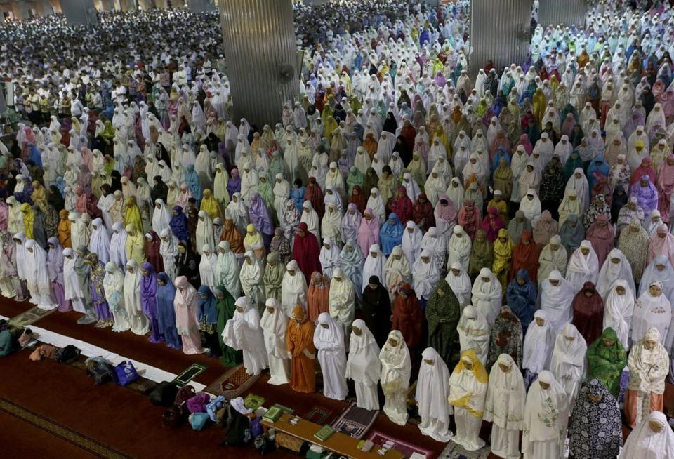 بوسطن جلوب: «إندونيسيا» نموذج لمحاولة زعزعة السعودية استقرارَ العالم