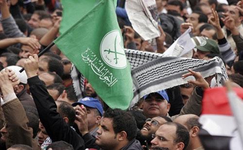 الإخوان: ننتمي لثورة أهدافها “عيش حرية عدالة اجتماعية”