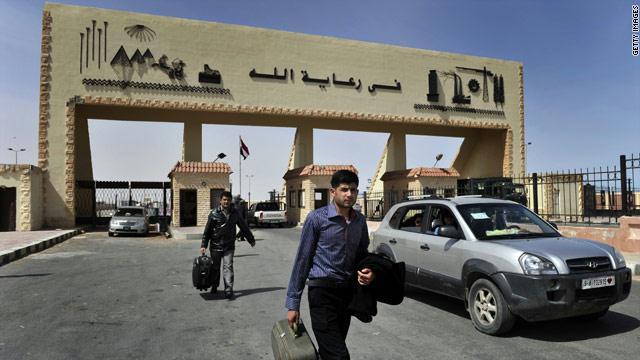 وصول جثمانين إلي منفذ السلوم البرى قادمين من ليبيا