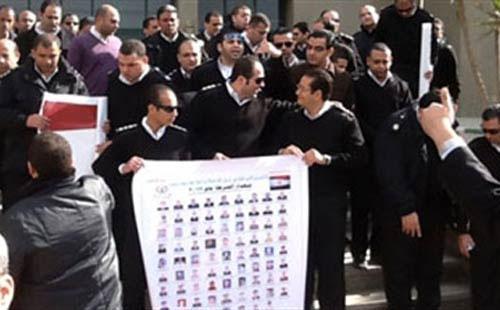 نادي الشرطة يناقش دور الضباط في مظاهرات 30 يونيو