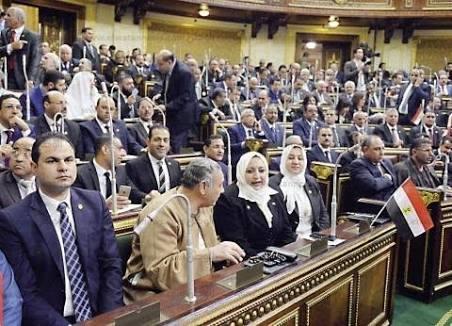 أزمة بين “العدل” والبرلمان حول المطالبة بإلغاء مادة “ازدراء الأديان”