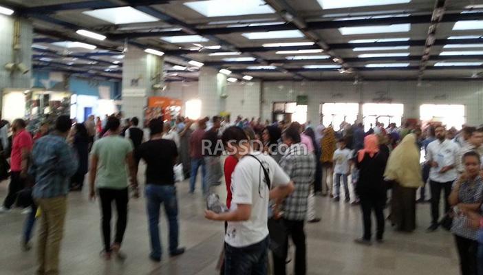 بالصور.. عطل مترو الأنفاق يصيب مواقف القاهرة والجيزة بالشلل