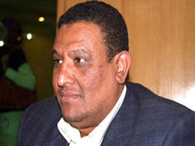 سليم عزوز: الداخلية تستخدم باعة جائلون لمواجهة الثوار