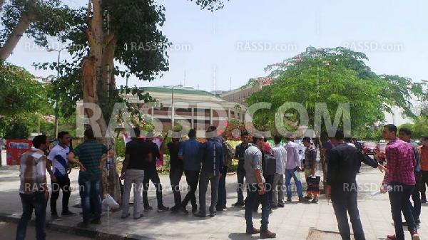 معرض طلابي بأسيوط  للتوعية بمعاناة معتقلي الجامعة