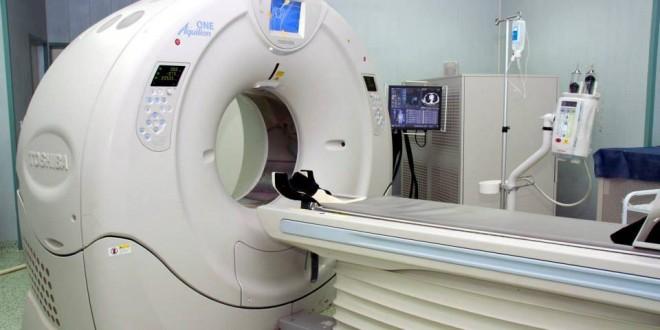 بدواعي الحفاظ على المال العام.. مدير مستشفى يرفض عمل الأشعة للمرضى