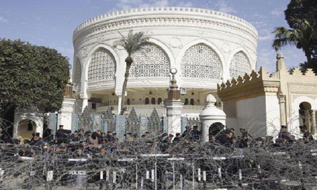 أمن الانقلاب يكثف تواجده بمحيط “الاتحادية”