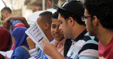 تداول ورقتي الأسئلة والإجابة لامتحان الصرف بالثانوية الأزهرية