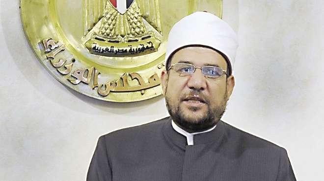 فيديو | وزير الأوقاف: ملصقات “الصلاة على النبي” خلفها الشيطان