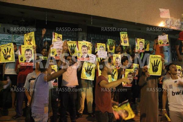 العفاريت ينظمون وقفة ضد الانقلاب بالوراق