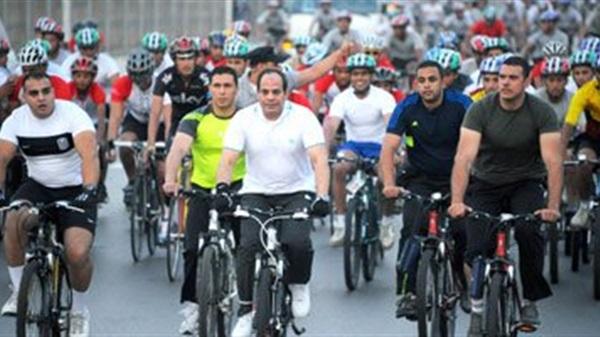 بعد دعوته لاستخدام الدراجات..”تمرد” تدعم السيسي بماراثون