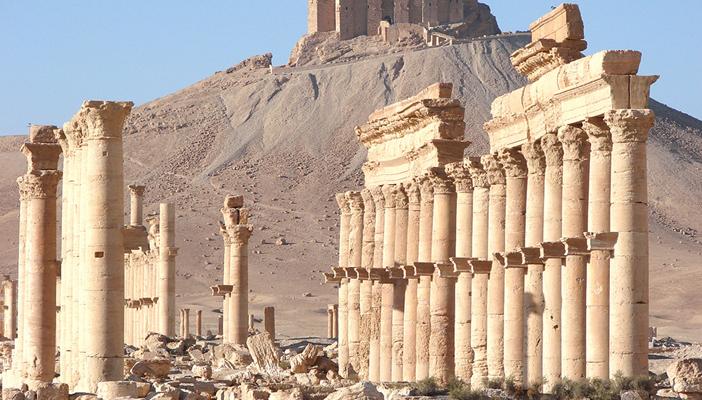 المرصد السوري: تنظيم الدولة يفخخ مدينة تدمر الأثرية