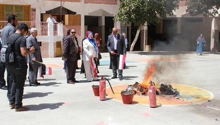 في قضية حرب الكتب.. شيخ الأزهر يشيد بـ”سيد قطب” والأوقاف تحرق مؤلفاته