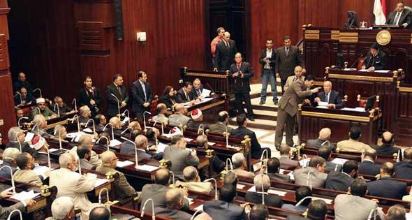 الشورى يصوت علي مناقشة الموازنة بعد اعتراض سوزي ناشد