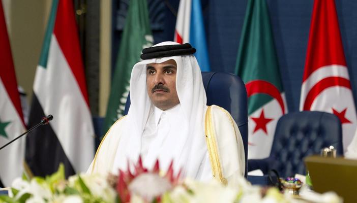 بعد 3 أيام من التفجيرات.. أمير قطر يزور الكويت